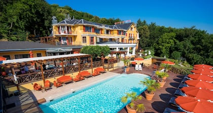 Les Tresoms Lake and Spa Resort