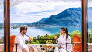 Room Service - Dining