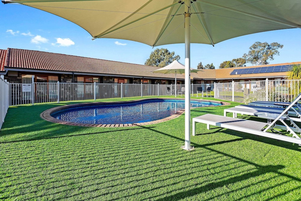 Pool, Julie-Anna Inn, Bendigo