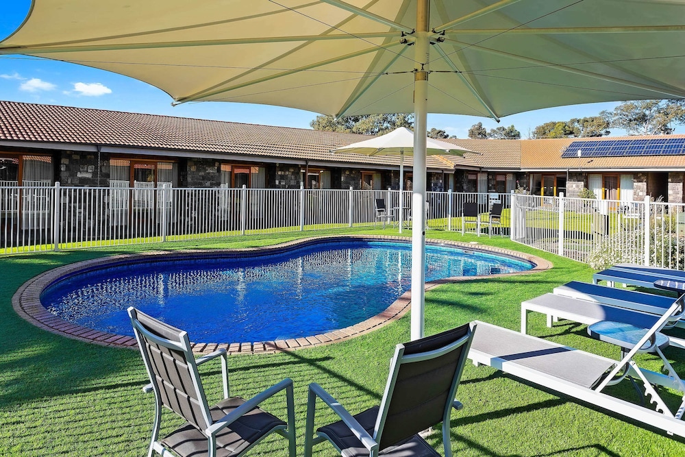 Pool, Julie-Anna Inn, Bendigo