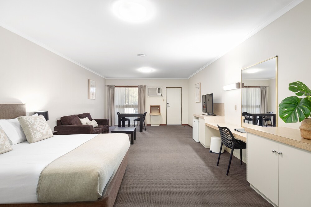Presidential Motel