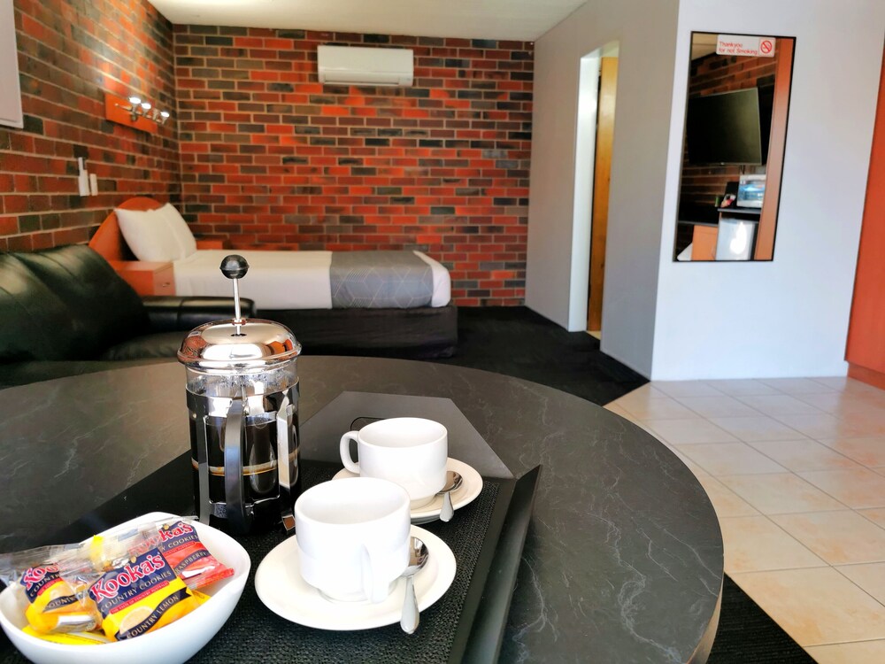 Townhouse Motor Inn