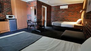 Premium bedding, minibar, desk, iron/ironing board