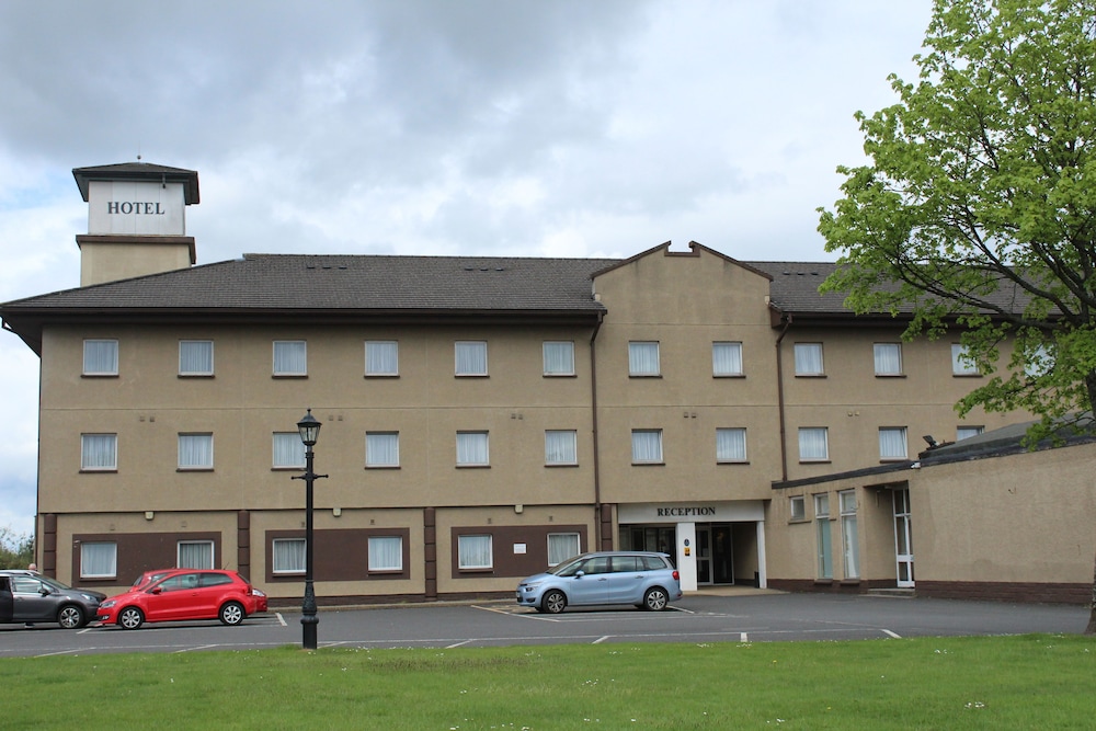 The Cairn Hotel