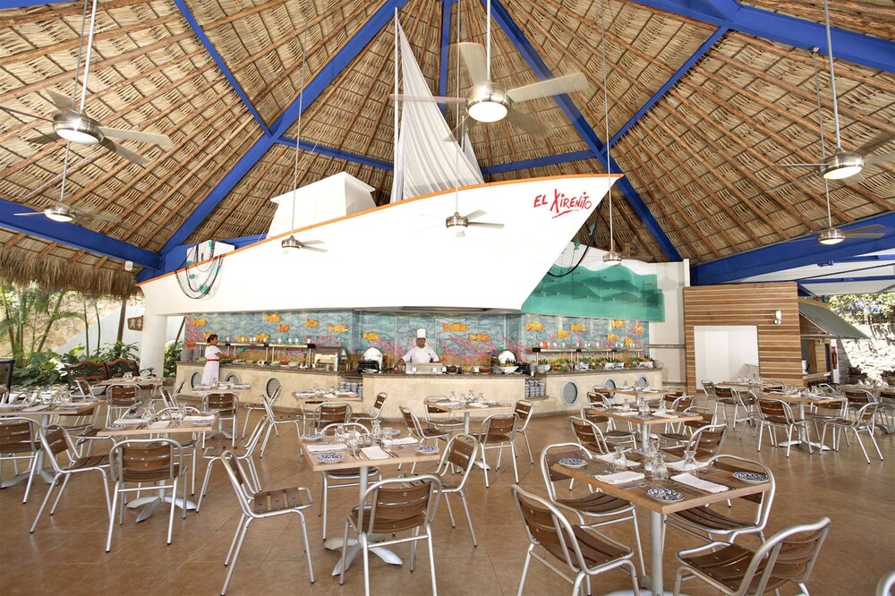 Park Royal Beach Acapulco - All Inclusive