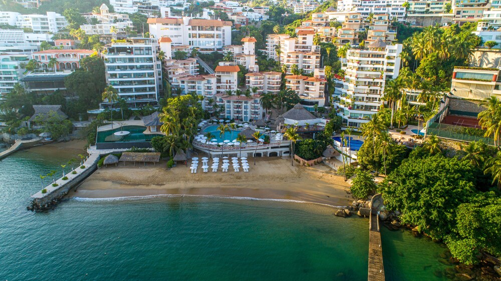 Park Royal Beach Acapulco All Inclusive in Acapulco Best Rates