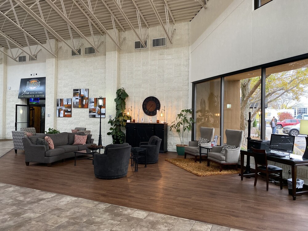 Interior, The Atrium Hotel on Third