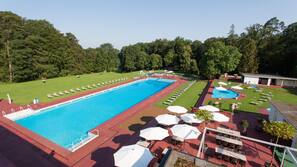 Indoor pool, outdoor pool