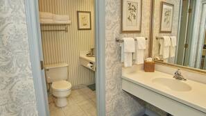 Hypo-allergenic bedding, down comforters, in-room safe