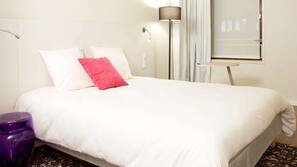 Matelas Select Comfort, coffres-forts dans les chambres