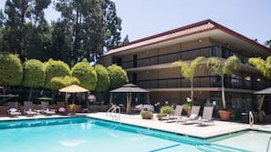 Außenpool, geöffnet von 06:00 Uhr bis 22:00 Uhr, Cabañas (kostenlos)