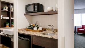 In-room safe, blackout drapes, iron/ironing board, free WiFi