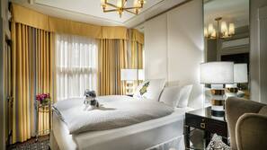 Premium bedding, pillowtop beds, in-room safe, desk