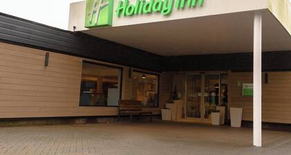 Holiday Inn NEWPORT, an IHG Hotel