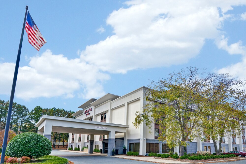 Exterior, Hampton Inn Salisbury