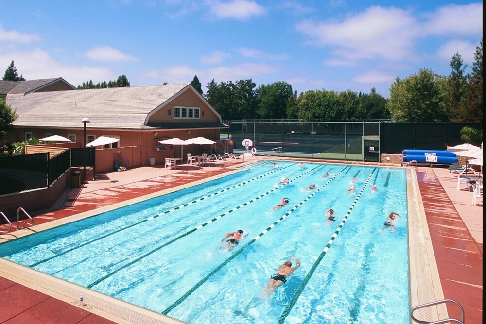 Sports facility, Flamingo Resort