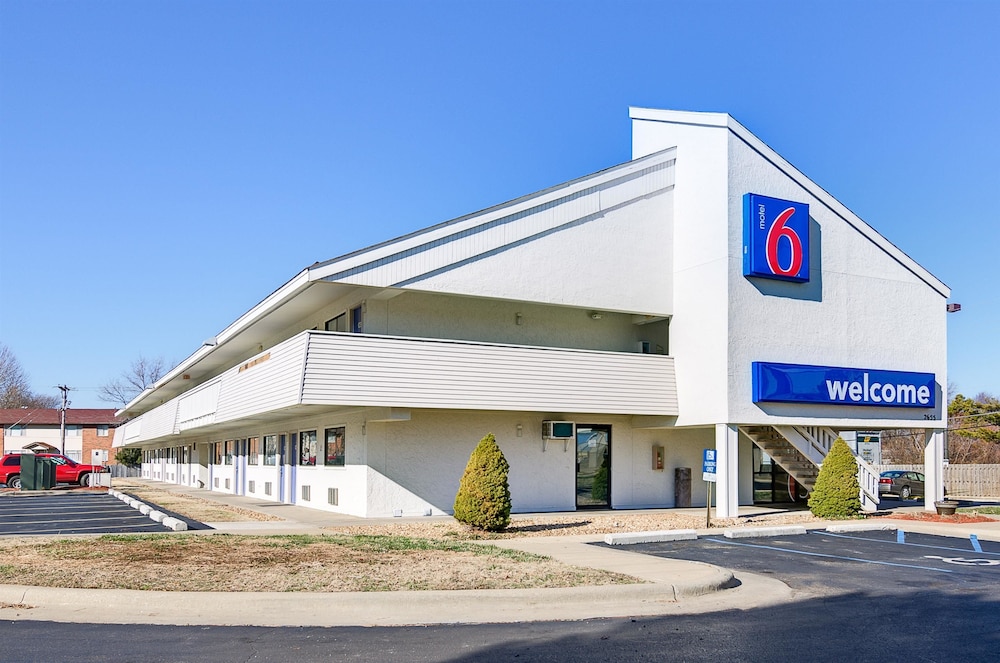 Motel 6 Springfield, MO - North