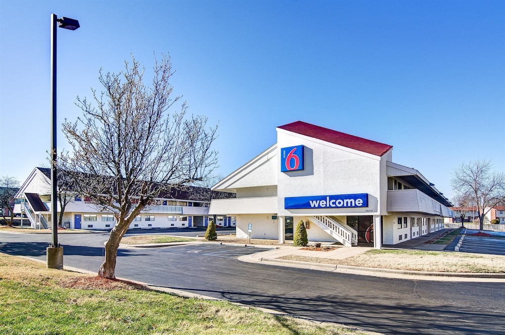 Motel 6 Springfield, MO - North