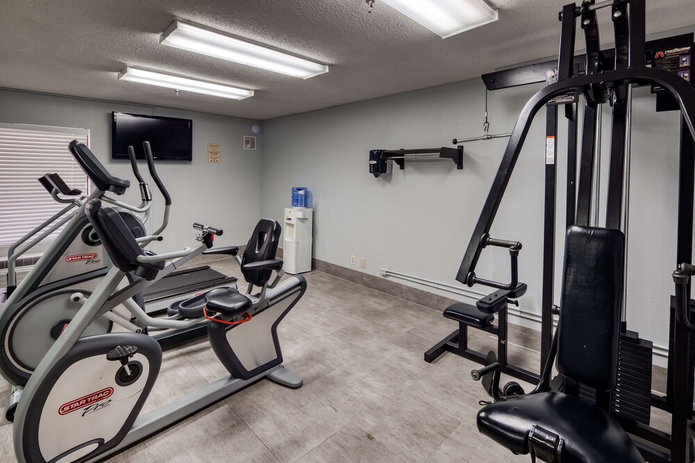 Fitness facility, SureStay Plus Hotel by Best Western Durham Medical Center