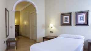 Biancheria da letto di alta qualità, minibar, una cassaforte in camera