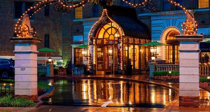 The Raphael Hotel, Autograph Collection