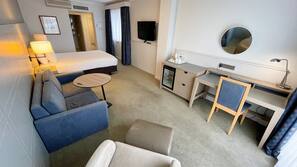 In-room safe, desk, laptop workspace, blackout curtains