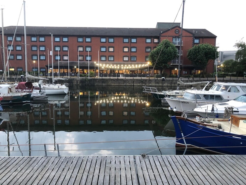 Terrace/patio, Holiday Inn Hull Marina, an IHG Hotel