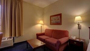 In-room safe, laptop workspace, iron/ironing board
