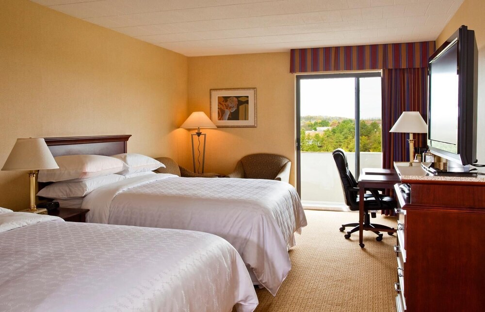 Room, Radisson Hotel Hauppauge-Long Island