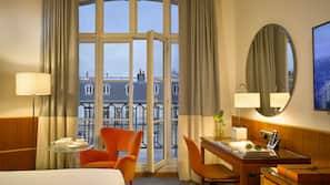 Premium bedding, minibar, in-room safe, soundproofing