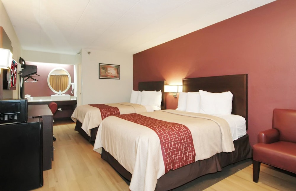 Room, Red Roof Inn PLUS+ Chicago - Hoffman Estates