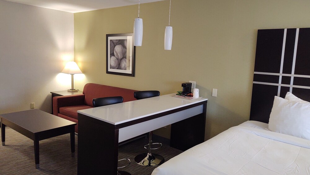 Best Western Cooperstown Inn & Suites in Cooperstown Best Rates