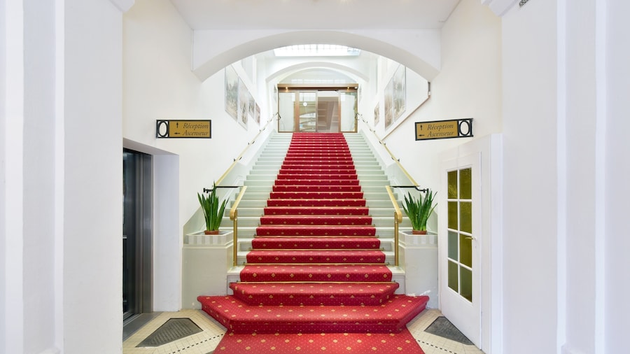J5 Hotels Helvetie Montreux