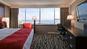 Premium bedding, pillow top beds, in-room safe, desk