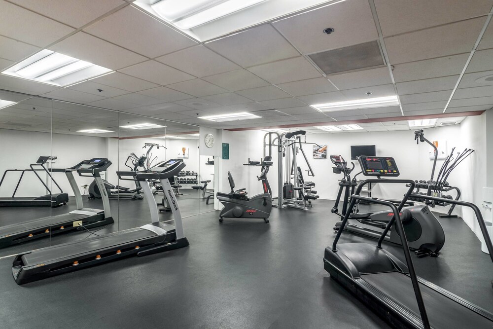 Fitness facility, Comfort Inn Convention Center - Chicago O'hare Airport