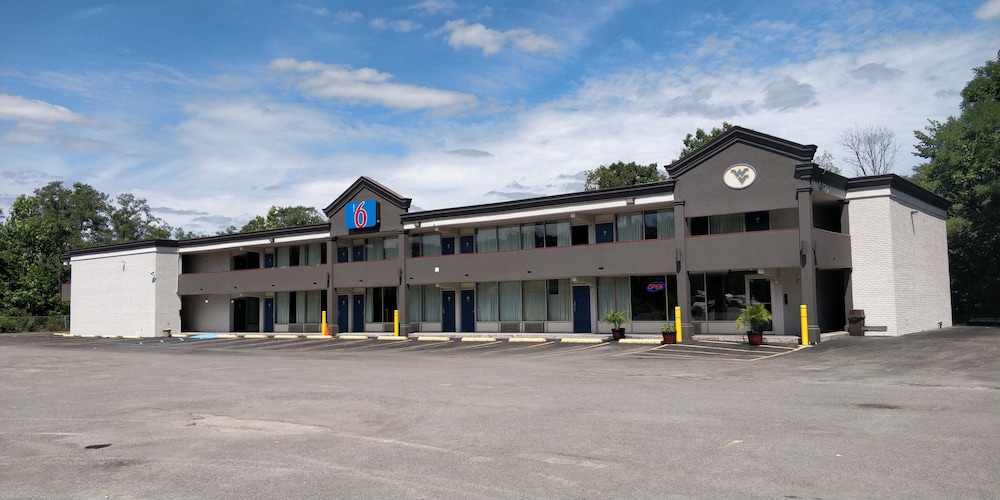Motel 6 WV in Best Rates & Deals on Orbitz