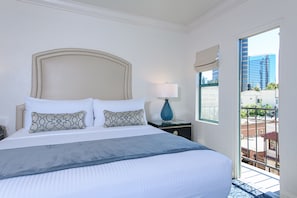 Premier Suite with Balcony | Balcony