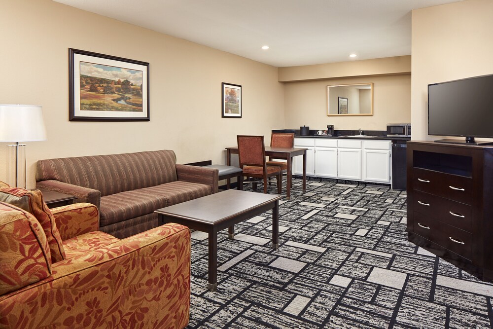 Best Western Plus Meridian Inn & Suites, Anaheim-Orange