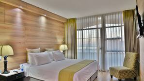 In-room safe, individually furnished, desk, laptop workspace
