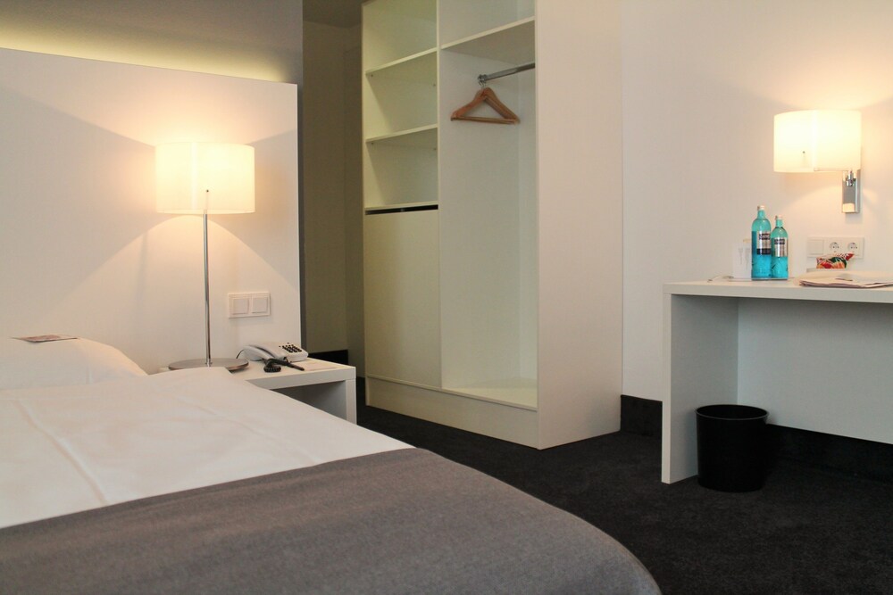 Relexa Hotel Airport Düsseldorf Ratingen In Ratingen - 