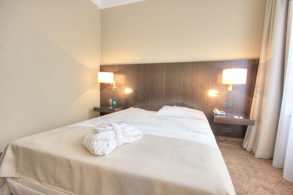 Relexa Hotel Airport Düsseldorf-ratingen Park Sleep Fly www.orbitz.com