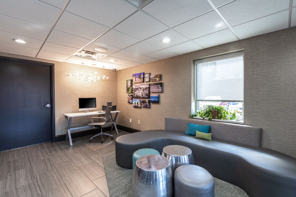 Quality Inn Asheville Downtown Tunnel Road in Asheville Best Rates