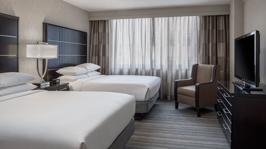 DoubleTree Suites by Hilton Minneapolis Downtown