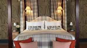 Egyptian cotton sheets, premium bedding, free minibar items