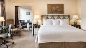Frette Italian sheets, premium bedding, pillowtop beds, minibar