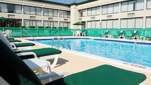Seasonal outdoor pool