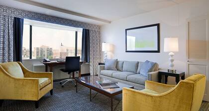 State Plaza Hotel