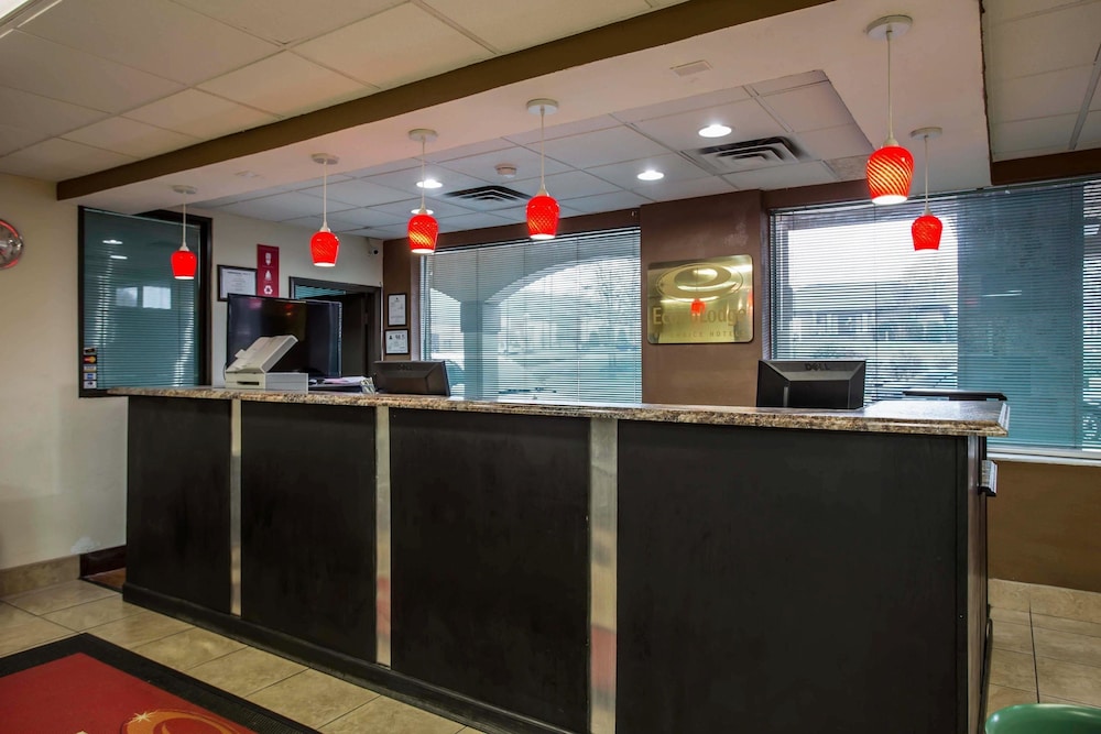 Lobby, Econo Lodge Salisbury