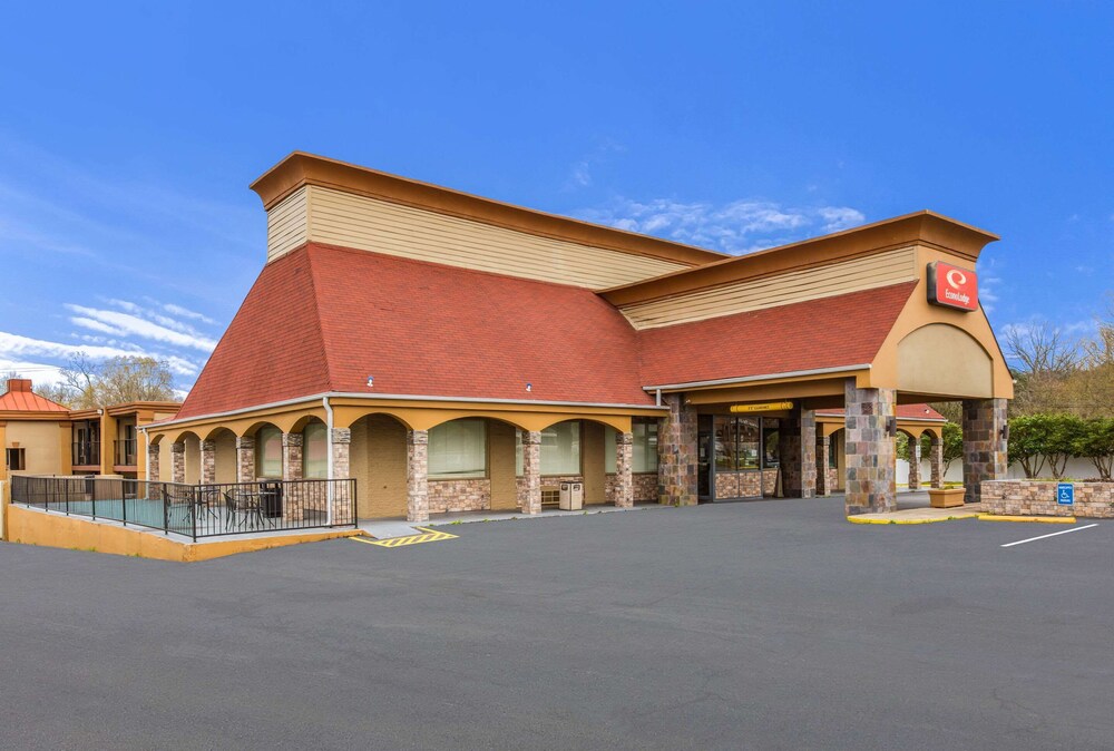 Exterior, Econo Lodge Salisbury