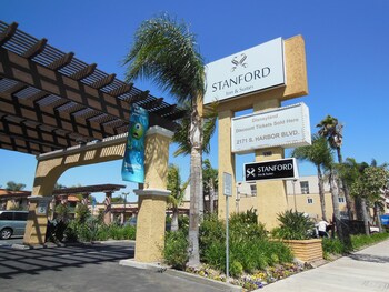 Stanford Inn & Suites Anaheim